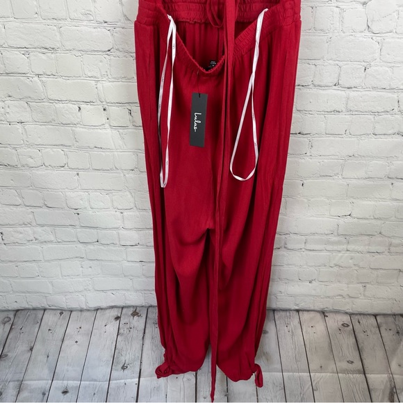 NEW LULUS Lolinda Berry Red Convertible Halter Jumpsuit Size Medium - Picture 5 of 10